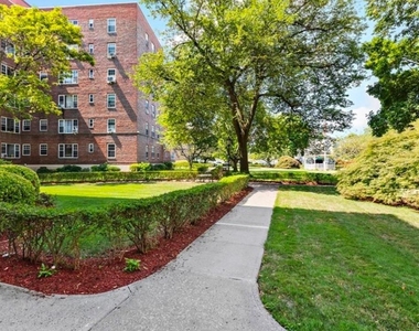 210 Pelham Road - Photo Thumbnail 22
