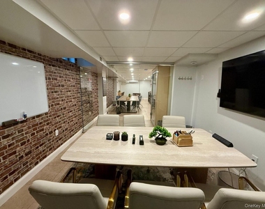 210 Pelham Road - Photo Thumbnail 17