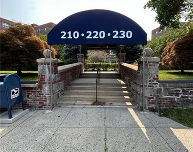 210 Pelham Road - Photo Thumbnail 21