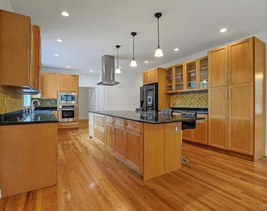 465 North Street - Photo Thumbnail 18