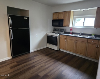 3206 Guilderland Avenue - Photo Thumbnail 1