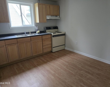 3206 Guilderland Avenue - Photo Thumbnail 2