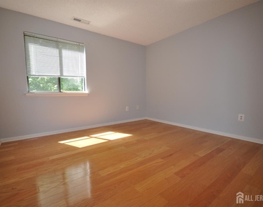 8020 Tamarron Drive - Photo Thumbnail 9