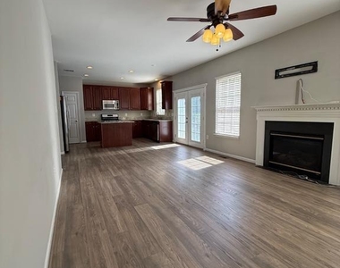 109 Palmer Court - Photo Thumbnail 10