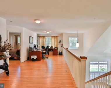 15979 Cove Lane - Photo Thumbnail 6