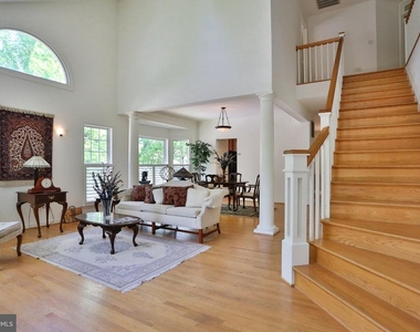 15979 Cove Lane - Photo Thumbnail 1