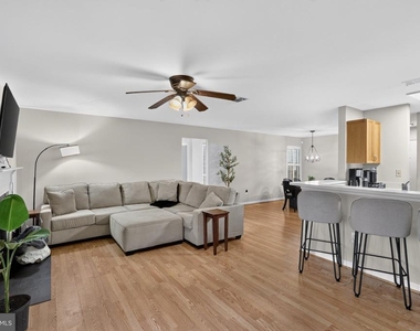 10925 Postern Court - Photo Thumbnail 6