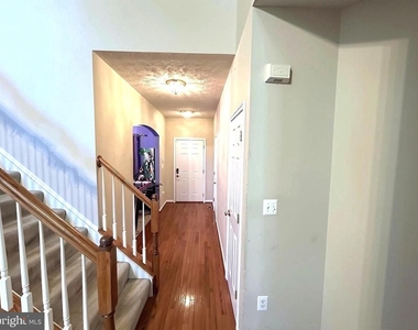 607 Liberty Boulevard - Photo Thumbnail 10