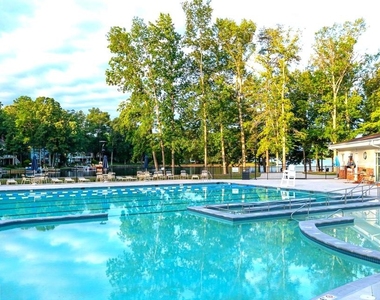 607 Liberty Boulevard - Photo Thumbnail 22