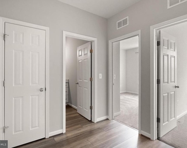 9541 Center Street - Photo Thumbnail 19
