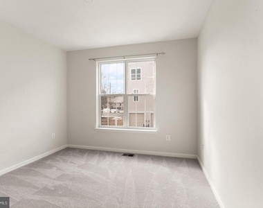 9541 Center Street - Photo Thumbnail 37