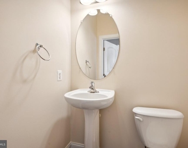 330 Caldwell Terrace Se - Photo Thumbnail 16
