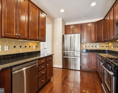330 Caldwell Terrace Se - Photo Thumbnail 8