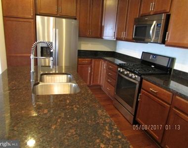 20606 Maitland Terrace - Photo Thumbnail 3