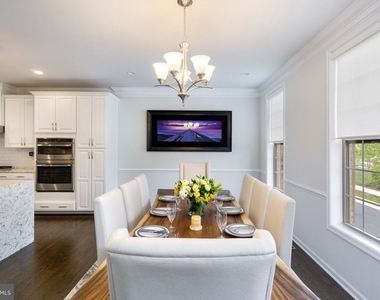 22503 Naugatuck Square - Photo Thumbnail 11