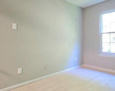 12103 Green Ledge Court - Photo Thumbnail 27