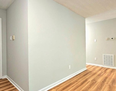 12103 Green Ledge Court - Photo Thumbnail 1