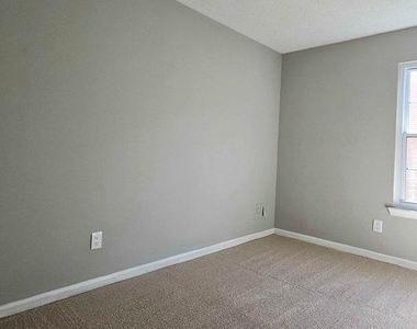 12103 Green Ledge Court - Photo Thumbnail 24