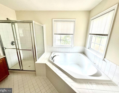 3381 Beechcliff Drive - Photo Thumbnail 14