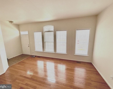 3381 Beechcliff Drive - Photo Thumbnail 1