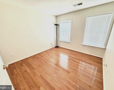 3381 Beechcliff Drive - Photo Thumbnail 17