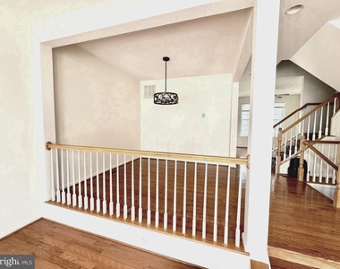 3381 Beechcliff Drive - Photo Thumbnail 4