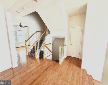3381 Beechcliff Drive - Photo Thumbnail 8