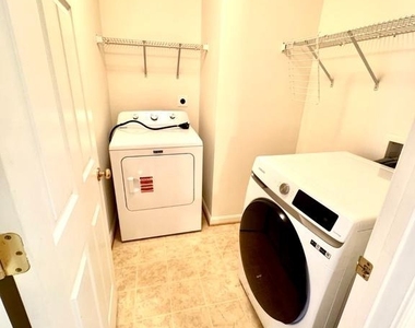 3381 Beechcliff Drive - Photo Thumbnail 19