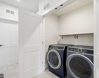 2389 Liberty Loop - Photo Thumbnail 36