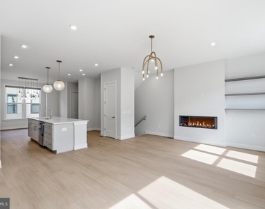 2389 Liberty Loop - Photo Thumbnail 18