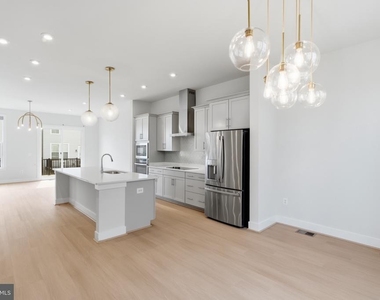 2389 Liberty Loop - Photo Thumbnail 29