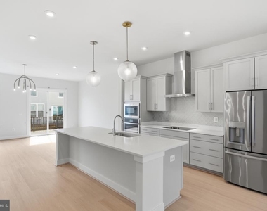 2389 Liberty Loop - Photo Thumbnail 24