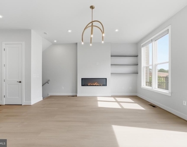 2389 Liberty Loop - Photo Thumbnail 19
