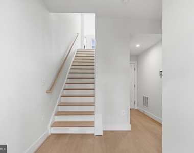 2389 Liberty Loop - Photo Thumbnail 8