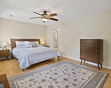 9220 Burnetta Drive - Photo Thumbnail 31