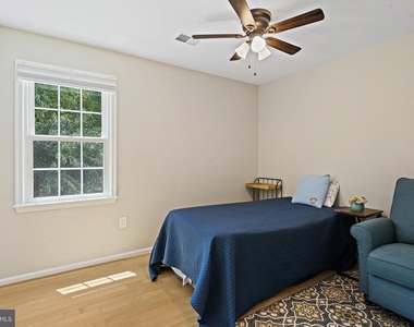 9220 Burnetta Drive - Photo Thumbnail 36