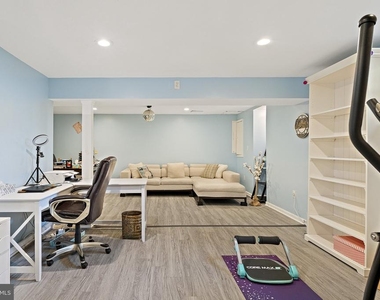 9220 Burnetta Drive - Photo Thumbnail 44