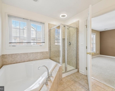 7979 Vigne Court - Photo Thumbnail 28