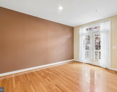 7979 Vigne Court - Photo Thumbnail 20