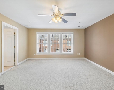 7979 Vigne Court - Photo Thumbnail 23