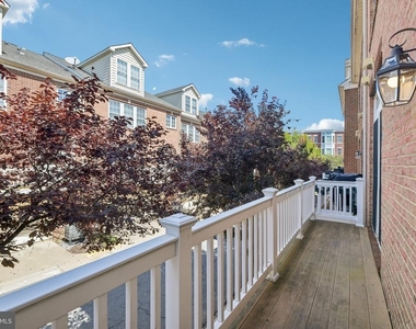 7979 Vigne Court - Photo Thumbnail 17