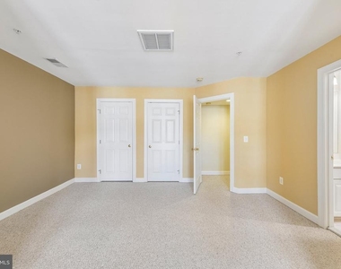 7979 Vigne Court - Photo Thumbnail 34