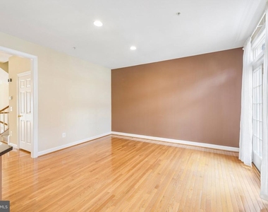 7979 Vigne Court - Photo Thumbnail 21