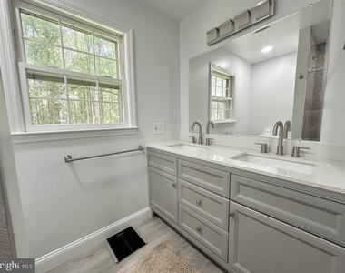 13113 Laurel Glen Road - Photo Thumbnail 23