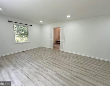 13113 Laurel Glen Road - Photo Thumbnail 7
