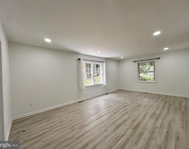 13113 Laurel Glen Road - Photo Thumbnail 6