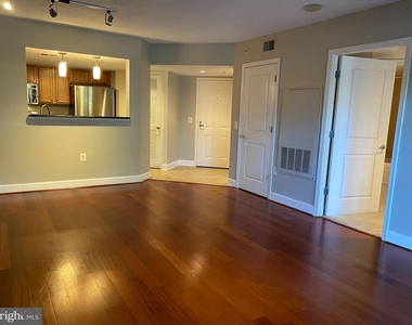11800 Sunset Hills Road - Photo Thumbnail 20