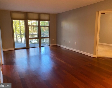 11800 Sunset Hills Road - Photo Thumbnail 15