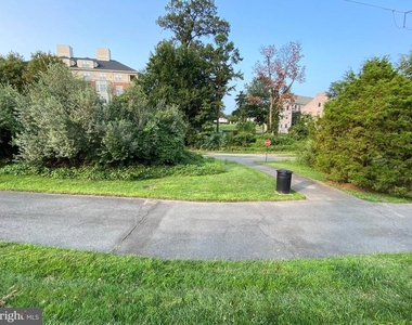 11800 Sunset Hills Road - Photo Thumbnail 42