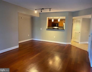 11800 Sunset Hills Road - Photo Thumbnail 19